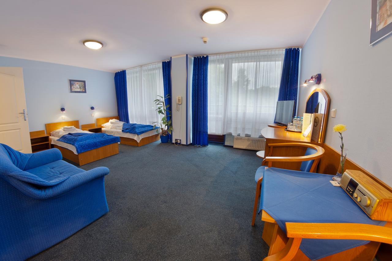 Hotel Jaskolka Ustron Exterior photo